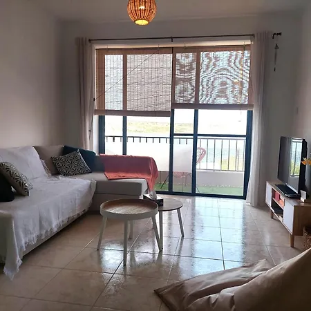 Seaside Serenity - A Lovely With Views Apartment Mellieha