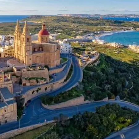 Seaside Serenity - A Lovely With Views * Mellieħa
