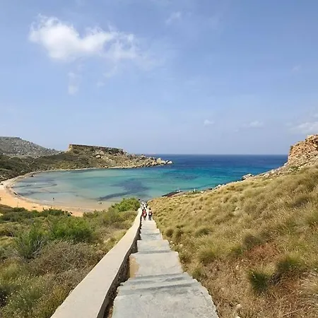 Seaside Serenity - A Lovely With Views Appartement *