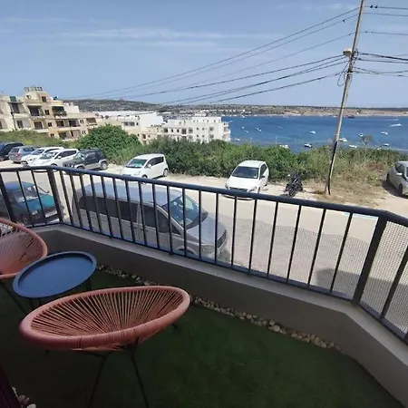 Apartment Seaside Serenity - A Lovely With Views *