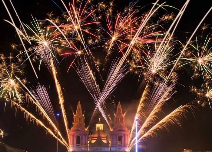 Seaside Serenity - A Lovely With Views