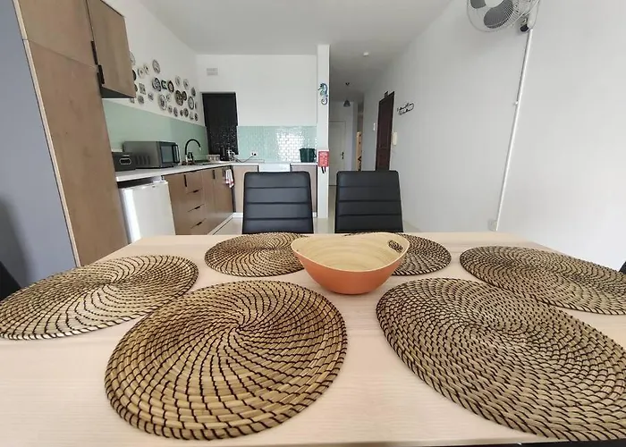 Διαμέρισμα Seaside Serenity - A Lovely With Views